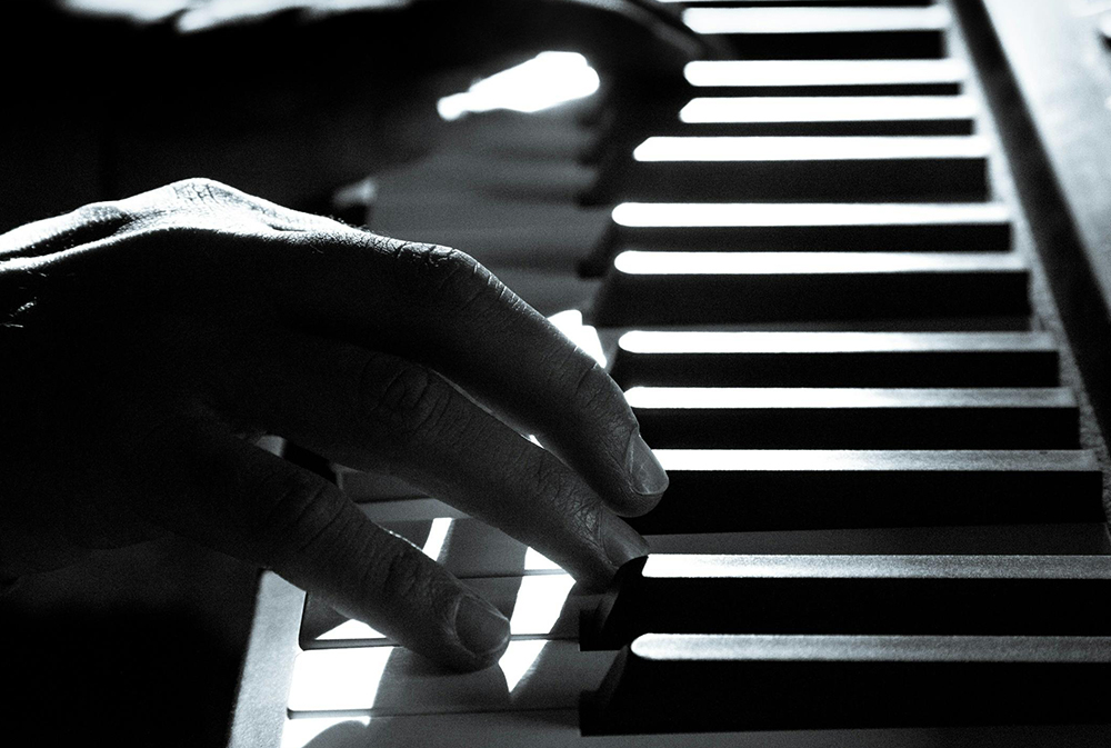 Contatto Sonoro - Un'Idea originale per il tuo Ricevimento? The Pianist
